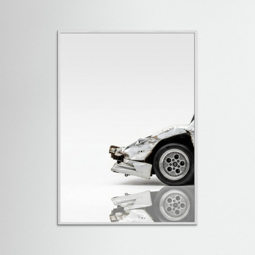 TWOWS COUNTACH CRASHED