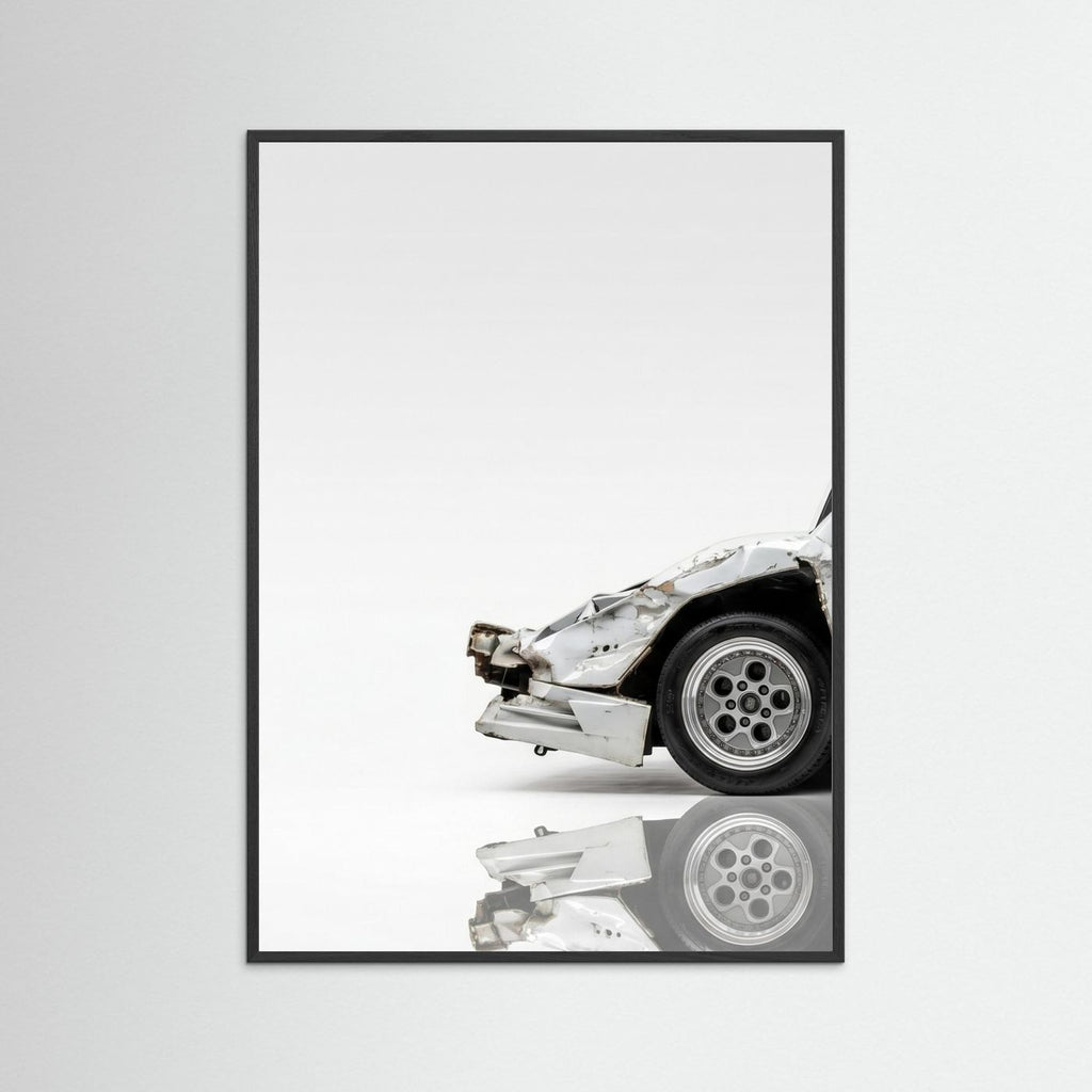 TWOWS COUNTACH CRASHED