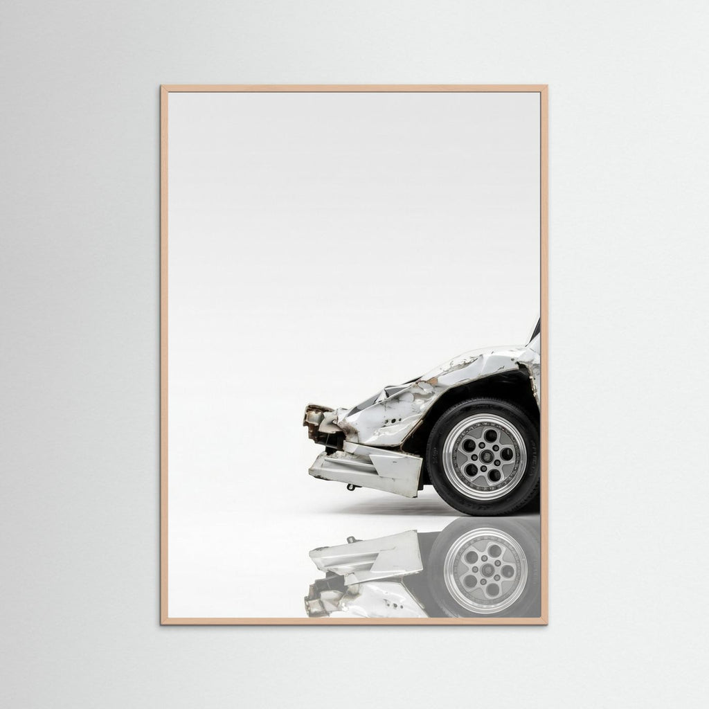 TWOWS COUNTACH CRASHED